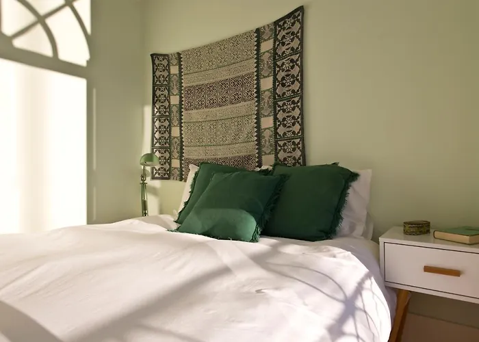 Aposentus - Riverside Miragaia Apartment