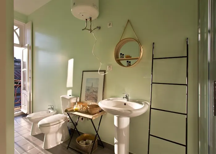 Aposentus - Riverside Miragaia Apartment *